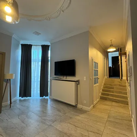 Nowogrodzka 6a 23 * Warsaw