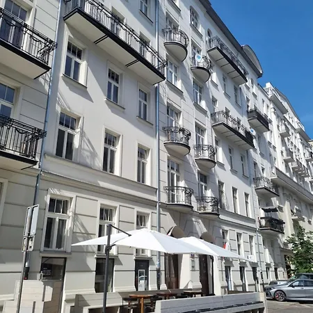 Nowogrodzka 6a 23
