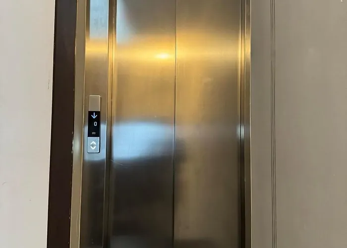 Nowogrodzka 6a 23 * Warszawa