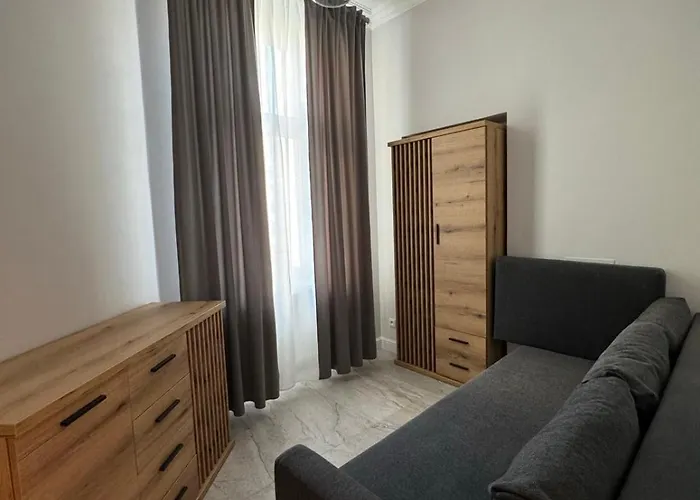 شقة Nowogrodzka 6a 23 *