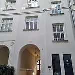 Apartament Nowogrodzka 6a 23 *